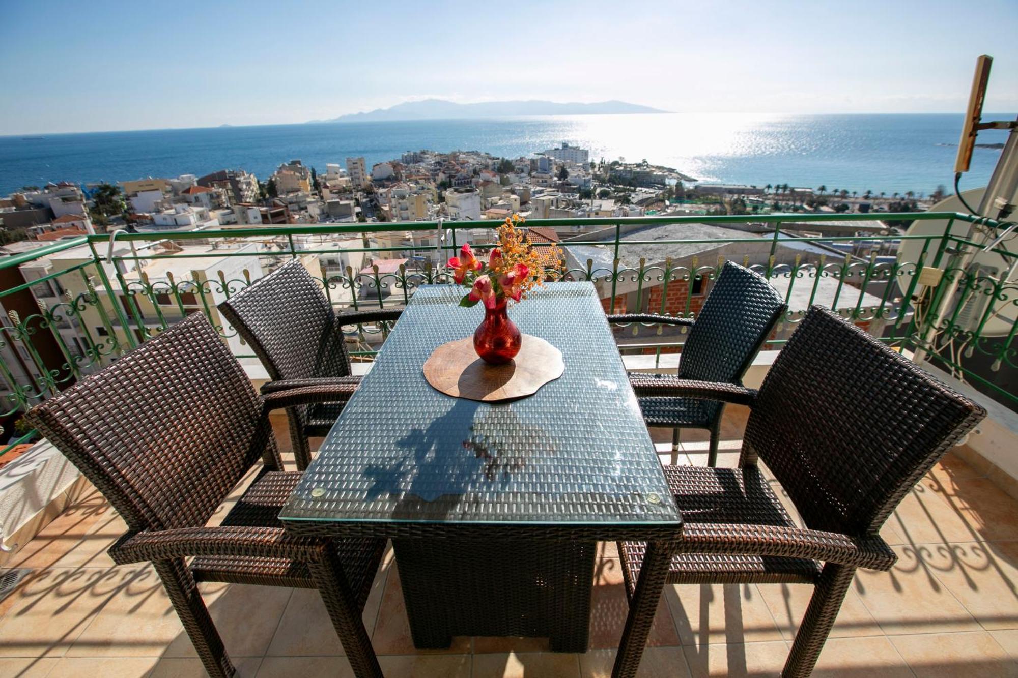 Blue Sky Appartment Kavala Exterior photo